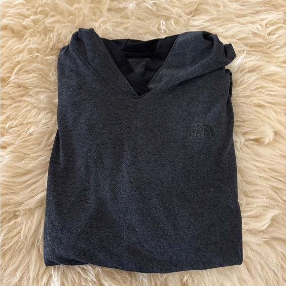The North Face Charcoal Flash Dry Pullover Athletic Hoodie Tee Top - Picture 6 of 6